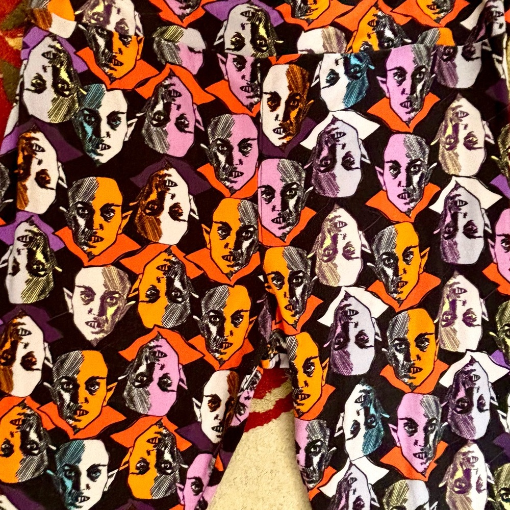 LuLaRoe Halloween Dracula T&C Multicolor Artistic Print Leggings - Picture 6 of 10